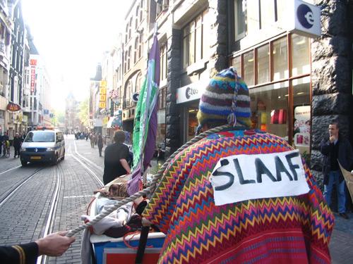 slaaf fietst de boot van columbus