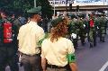 Polizei begeleid een demo in Berlijn tijdens bezoek Bush