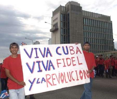 De Malecon in Havana, 12 juni 2002.