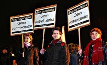  Vught schaam je diep, en helaas tot ziens | | ingestemd | De socialist - 18.02.2005 03:40
![foto: Iwan van Dun