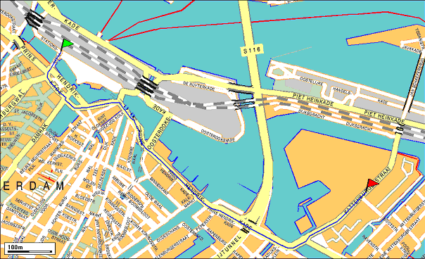 het groene pijltje is Centraal Station, het rode Kattenburg