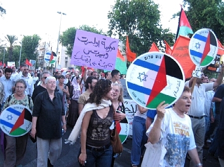Demo in Tel-Aviv - Foto: Rachel Avnery/Gush Shalom