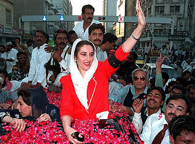 De populaire ex-premier Behazir Bhutto 