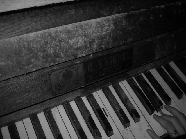 horror piano... (v.slichtenhorst)