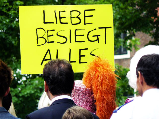 Text is clear. The rest: backside head of mayor Lodewijk Asscher.