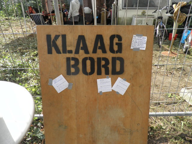 Buurtbewoners kunnen hun klacht kwijt over de situatie van het pand