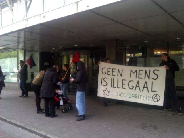 solidariteitsactie hongersstakers bij IND Amsterdam