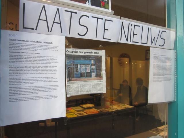 Laatste nieuws op etalage Sociaal Centrum Stadhuisplein Tilburg